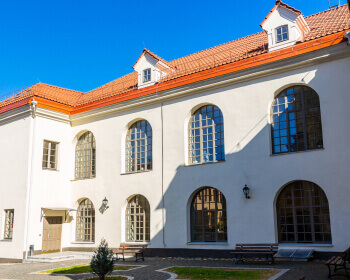 EHU is granted a new educational license