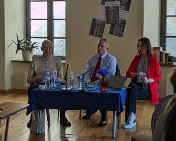 EHU Hosted an International Conference “Thinking in Crisis”